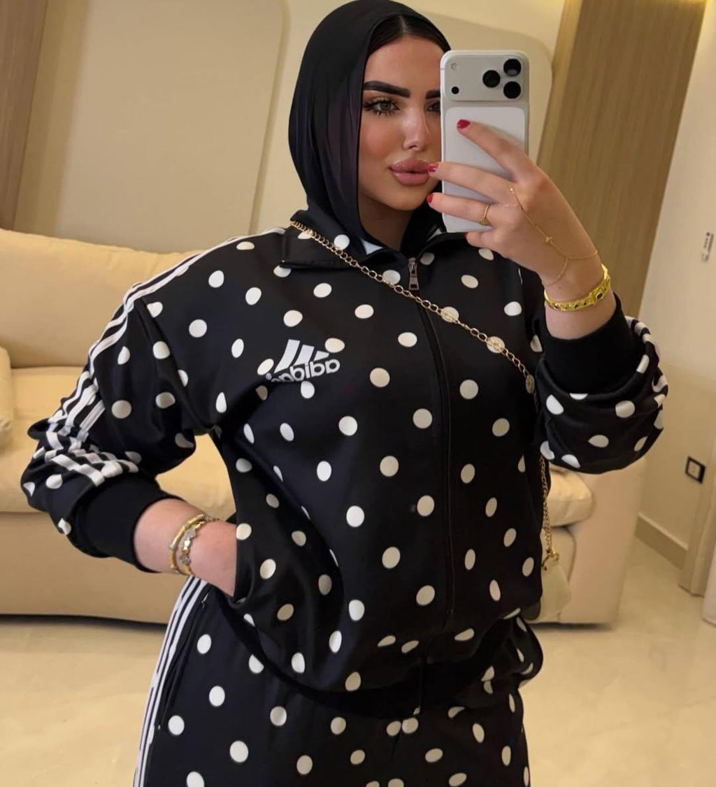 سوت منقط🤍🖤