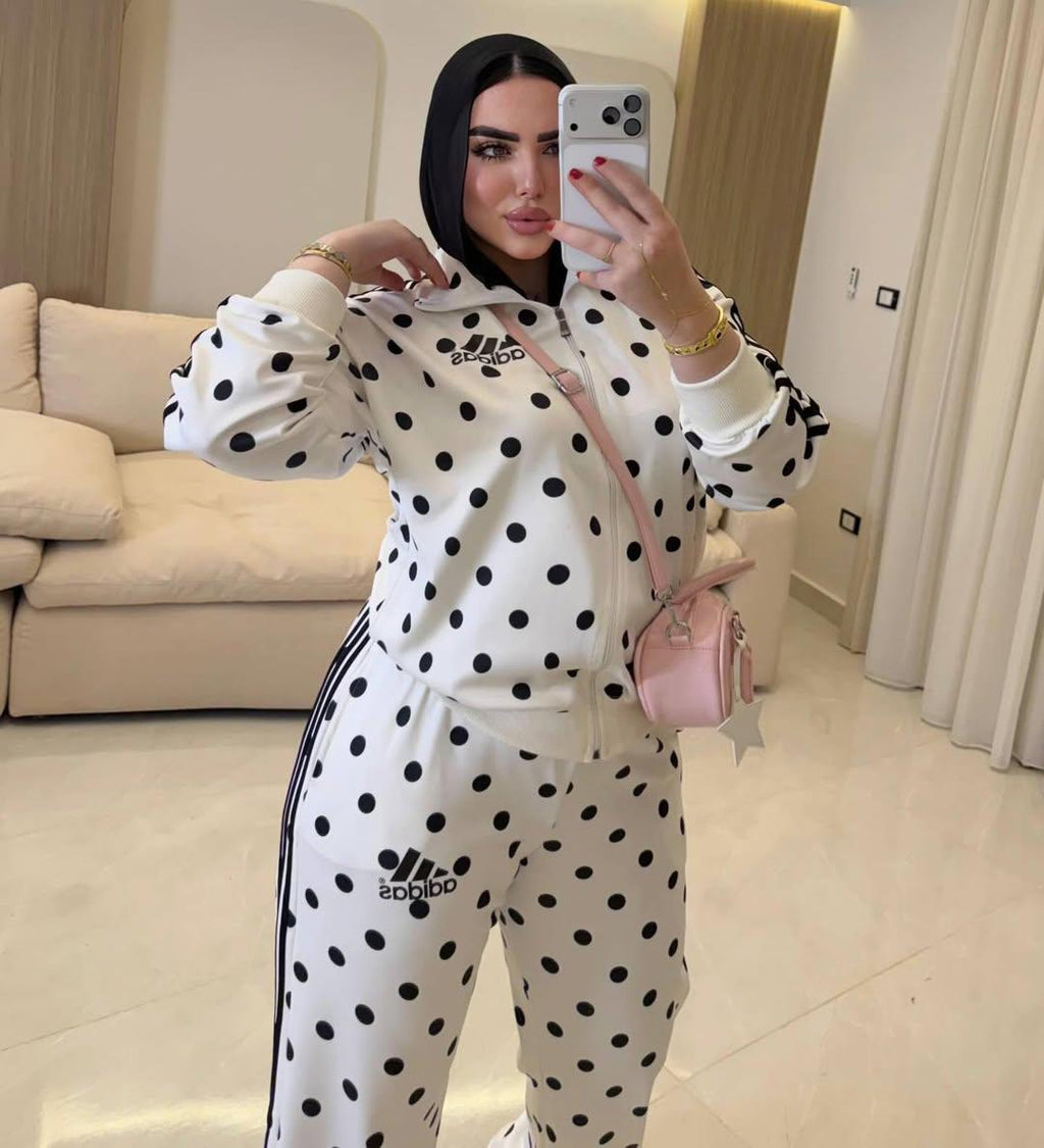 سوت منقط🤍🖤